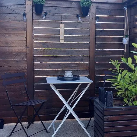 Agreable Chambre Pour 2 Avec Salle De Bain Et Terrasse Privees Fagnieres Exterior foto