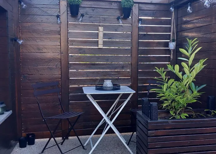 Agreable Chambre Pour 2 Avec Salle De Bain Et Terrasse Privees