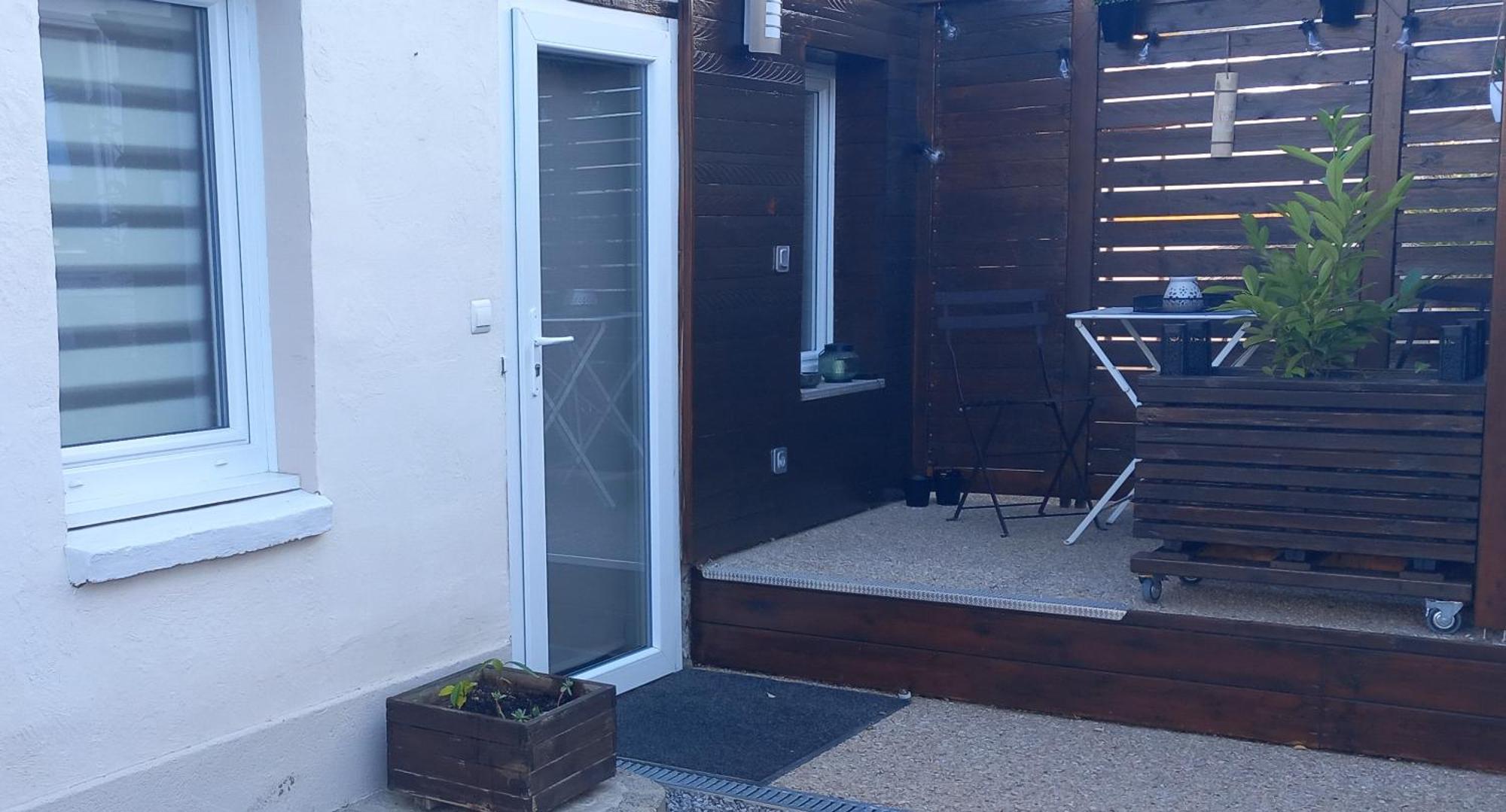 Agreable Pour 2 Avec Salle De Bain Et Terrasse Privees Homestay